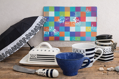 Bretonische Geschenkartikel – Tassen, Breizh Cola Glas, Tischset, Magnet, Taschen und Töpfe aus der Bretagne